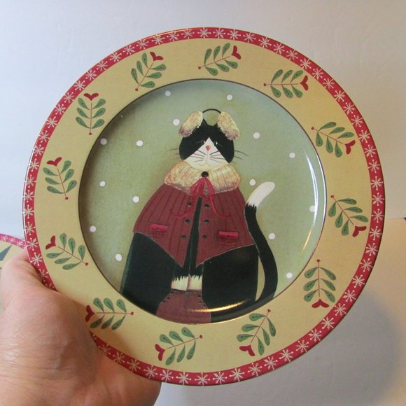 set of 4 Oneida Holiday Cat Plates black white kitty winter outfits Christmas - Picture 4 of 7